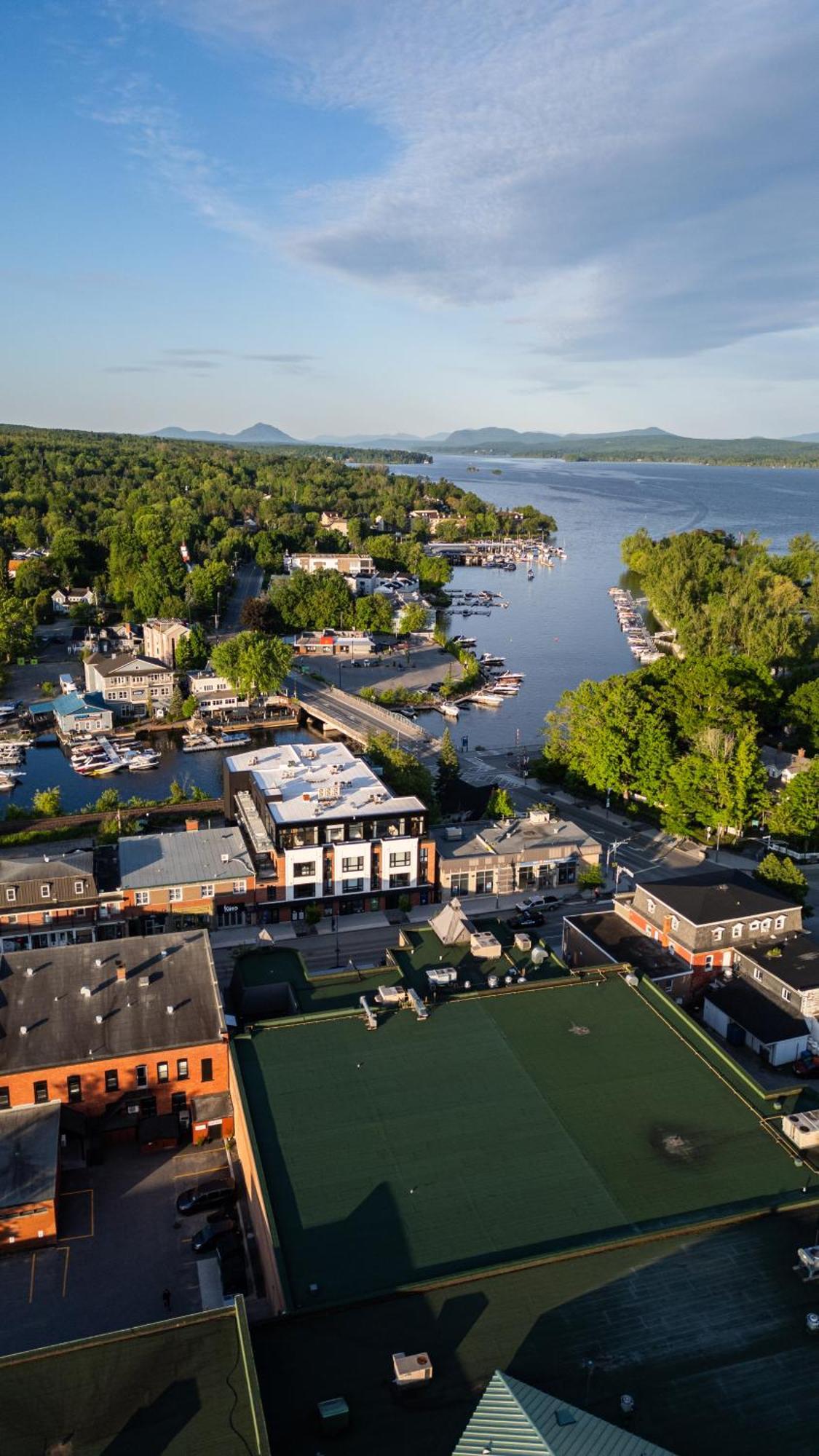 Hotel - Experience - Quartier Des Marinas Magog Zewnętrze zdjęcie